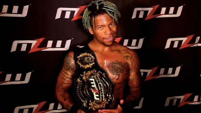 RingRulezz's tweet photo. 🚨🚨🚨🚨//

مصارع الانديز ليو راش ينتصر بلقب الوزن المتوسط في اتحاد #MLW بعدما استمر مع مايرون ريد لمدة 424 يوم . https://t.co/smVocuFL72