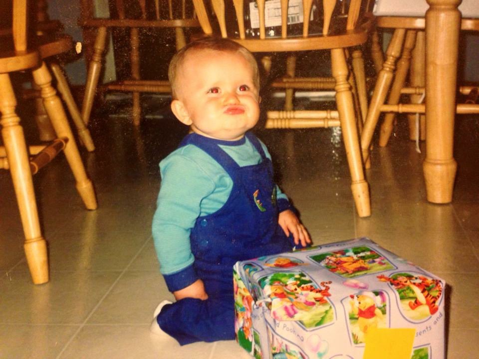 CoffmanHockey's tweet image. Rocks Senior Week ☘️

Who is this Real Bro of Dublin Valley?

Hint: this 4 year forward has left blood, sweat &amp;amp; chiclets on the ice. A former @CCYHAHockey Blue Jackets player he has been blazin biscuits since age 5. This future techie is also rumored to have a wicked Madden game.