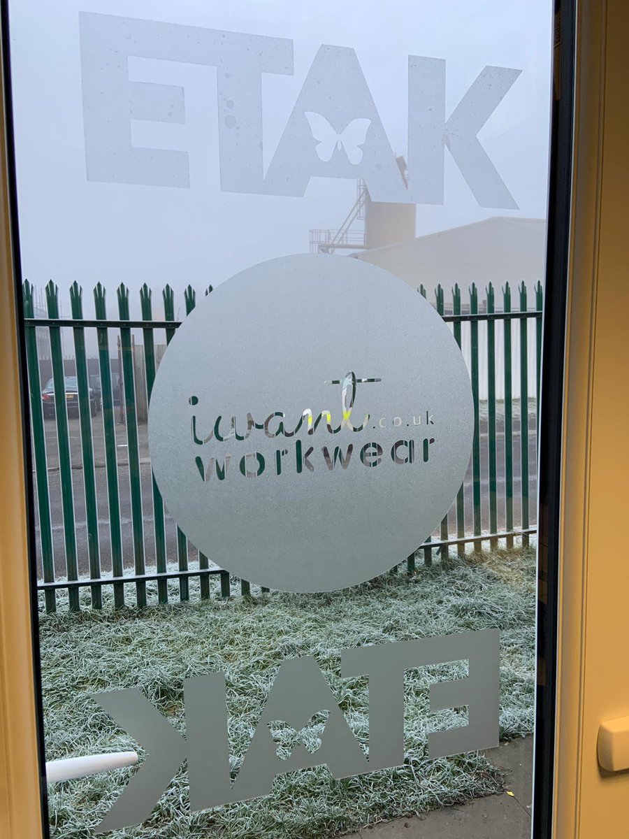 etak84's tweet photo. It's frosty outside... Hope everyone is keeping cosy, it's business as normal in the ETAK design studio, with exciting website orders for a very talented Piano tuition business and a bespoke gift company &amp; workwear orders keeping workers warm and safe with PPE! https://t.co/ant1B47JBx