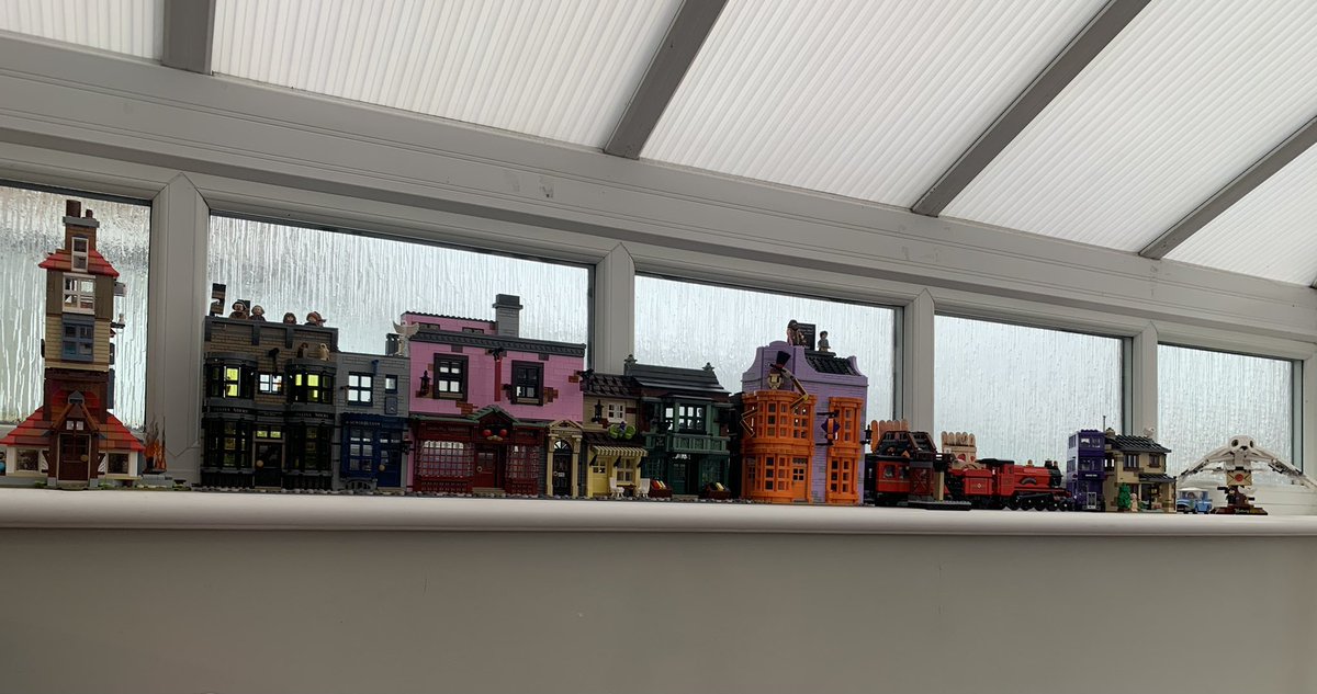 Chloe_Rampling's tweet photo. The @LEGO_Group Harry Potter shelf ❤️ #HarryPotter #lego https://t.co/x9c6I15D1o