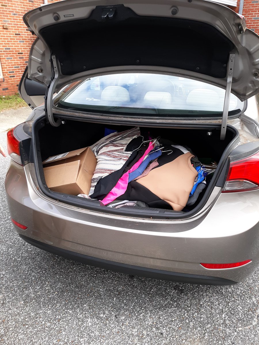 BrightBridgeFL's tweet photo. Thank you, @JLPensacola, for donating coats to #BrightBridgeMinistries!

#DonorAppreciation #DonorsRock #InKindDonations #ThankYou #ClothingThePoor #ClothingMinistry #clothing #coats #CoatsSeason #CozyAndWarm  #StayWarm #StayWarmThisWinter #HomelessOutreach #nonprofit #charity https://t.co/Imrg9EpUch