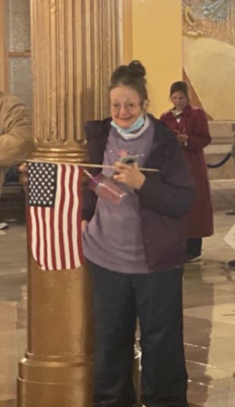 SARAH SQUIRM tweet media