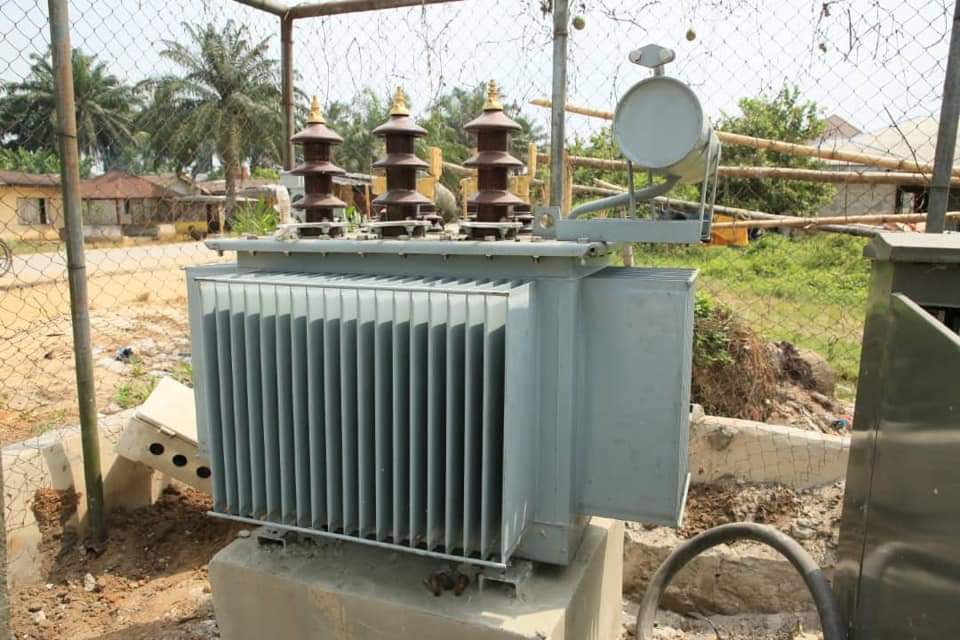 PROJECTS INTERVENTION: OVIORIEOngoing installation of 500KVA Transformer in Oviorie, Ethiope East Local Government Area of Delta State.