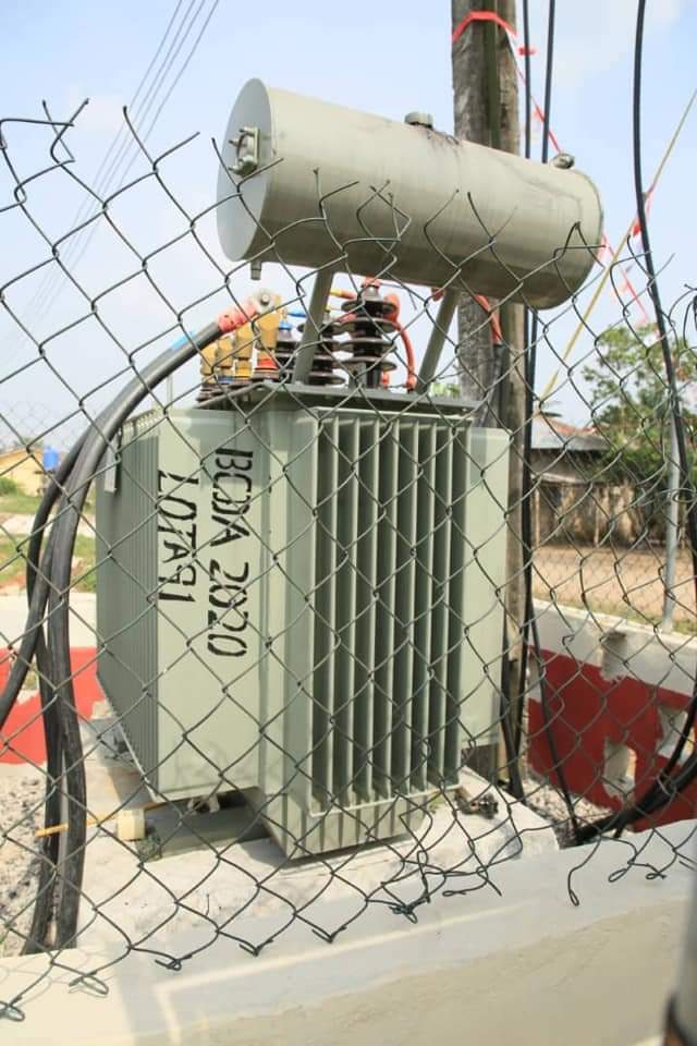 PROJECTS INTERVENTION: ORIA-ABRAKA (2)Installation of 500KVA Transformer in Oria-Abraka by Adakaji Palace, Ethiope East Local Government Area of Delta State.