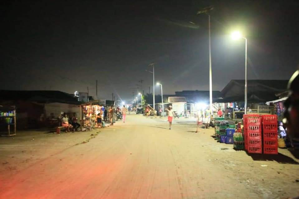 SOLAR STREET LIGHTS: ALADJA-UDU Installation of solar street lights in Aladja community, Udu Local Government Area of Delta State.