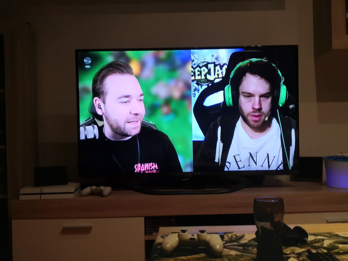 friendwithgames's tweet photo. @JannesOfficial wie kommst du in unseren Fernseher? Grüße aus Osnabrück ... naja, immer noch Georgsmarienhütte. 🤫 https://t.co/w0hsd7vy5H
