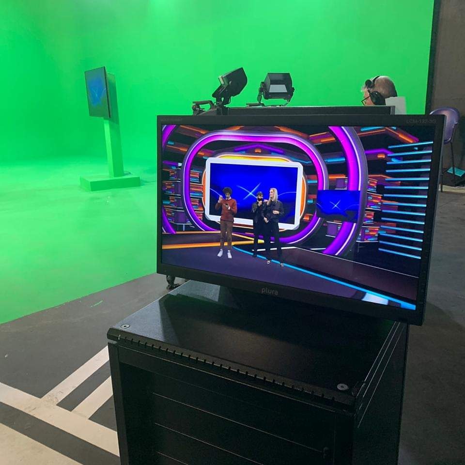 Ons is reg vir vanaand 19:00 net op <a href="/SABC_2/">SABC_2</a>  <a href="/schalkiebez/">Schalk Bezuidenhout</a> <a href="/FloozeSorina/">Sorina Flooze</a>