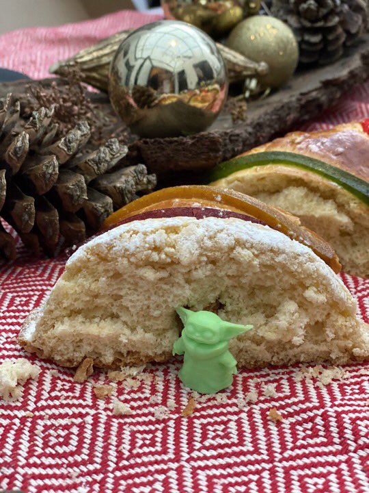 PanaderiaRegis's tweet photo. ¿ Te quedaste sin Rosca de Reyes c/ 2 BABY YODAS impresos en 3D ?
 #Grogu     

En @PanaderiaRegis hay hasta el 17 DE ENERO

Frescas, recién hechas y bajo pedido

Paga x CODI, SPEI o PayPal y recoge al día siguiente

$340
1 K

A domicilio +$100

Tel 5555109816
WhatsApp 5551775174 https://t.co/4RO3EsKGNB
