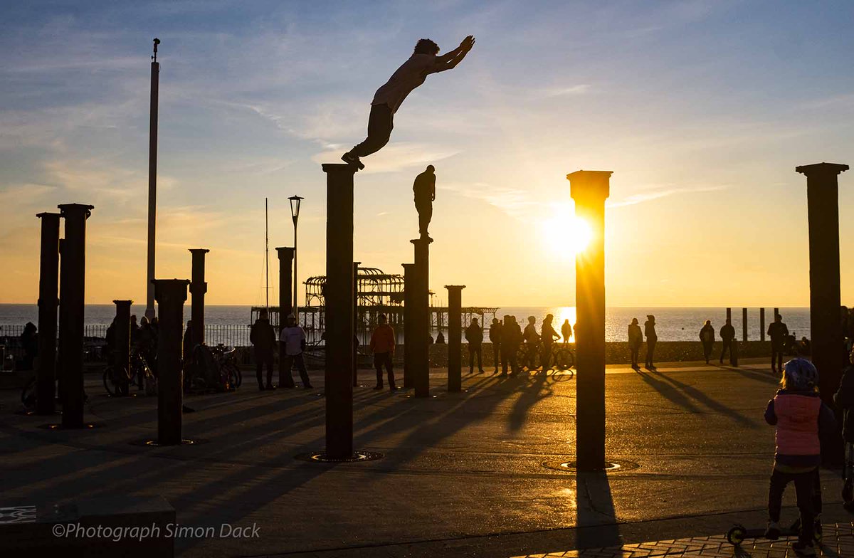 simondackpix's tweet photo. Free runners leap across the Golden Spiral in Brighton on a sunny afternoon @AlamyNews @AlamyContent #Brighton #goldenspiral #freerunners #freerunning #Parkour #lockdown @TheBPPA @Vervate https://t.co/WHl2QHBLlR