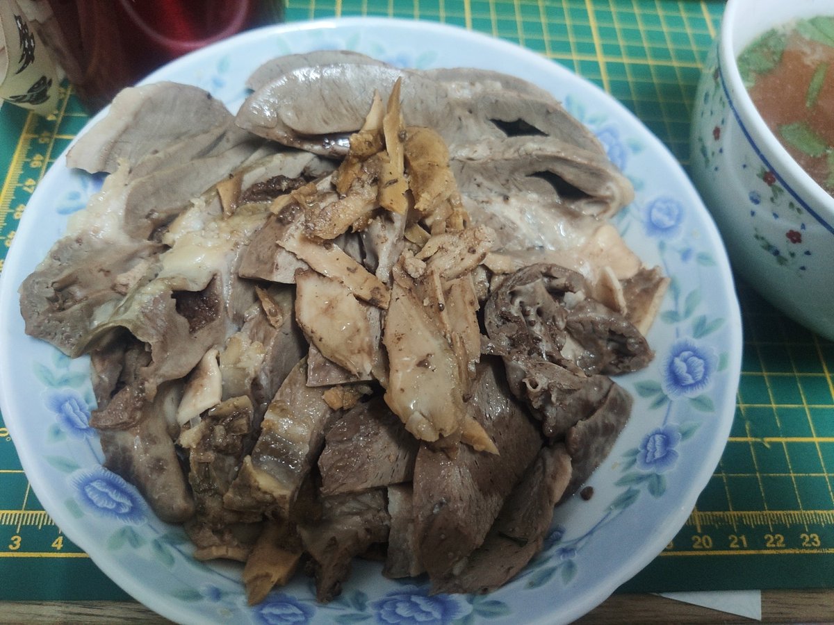 powerGg16's tweet photo. 媽媽燉給我吃的豬心湯 https://t.co/tYyvP9B8VN