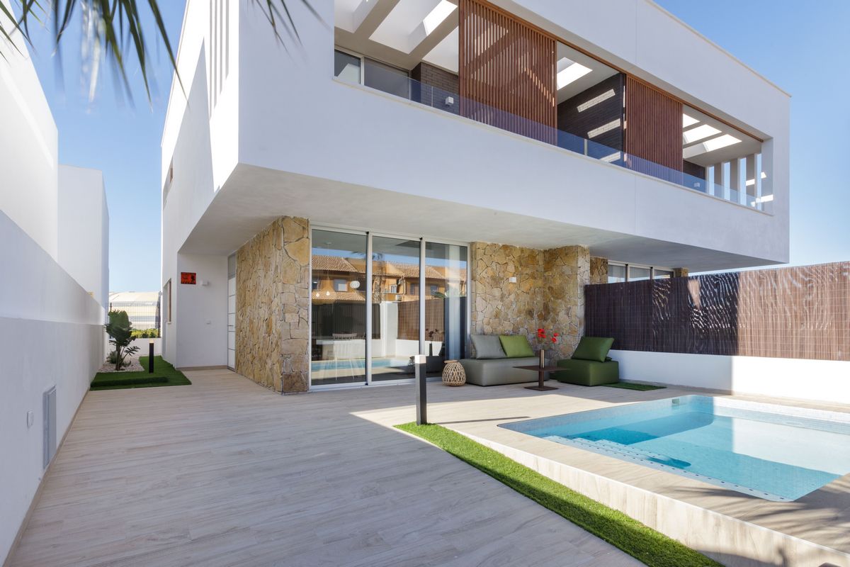 Property_Guides's tweet photo. Dreaming of the sun in 2021?๐
Take a look at this luxurious 3 Bedroom + 3 Bathroom villa in San Pedro del Pinatar by the sea in Alicante, Spain.๐ช๐ธ
๐REF: BG-172429๐
https://t.co/I3iPXCFWUF
#propertyguides #luxuryrealestate #dreamhome #livinginspain๐ช๐ธ #alicante #costablanca https://t.co/eT1aLbOPDD