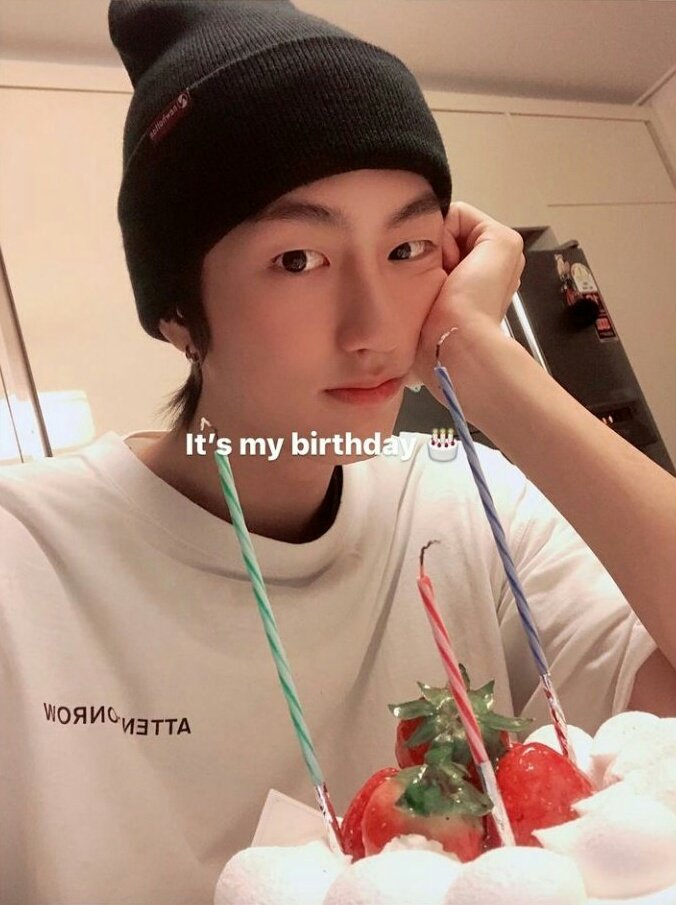 ASTR0SUHO's tweet photo. birthday boy looking so fine ♡♡ 

#HAPPY_BIRTHDAY_HANSEUL
#HANSEUL
#HanseulDay https://t.co/q7PG4mbyXh