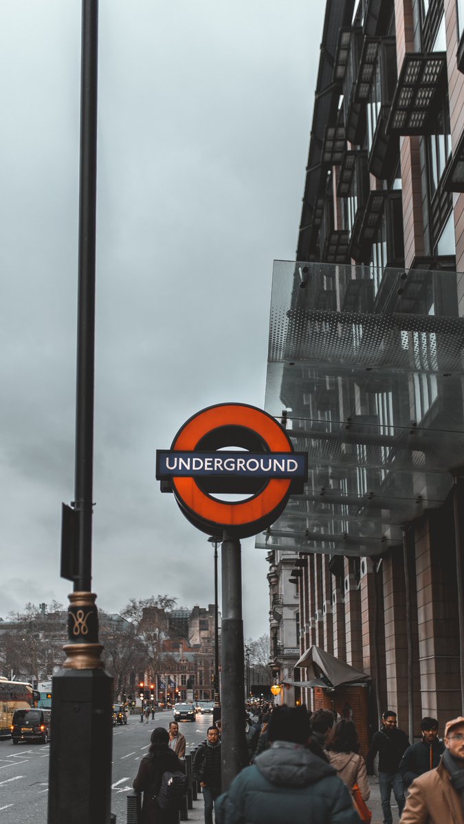 FlowerPowerFR's tweet photo. Bonne nouvelle ☺️🌱

La ville de Londres va récupérer la chaleur produite et perdue dans le métro pour chauffer les habitations. Dans quelques mois, 1000 foyers pourront être alimentés ainsi,

#londres #metro #chauffage #CO2 #emissions #london #subway https://t.co/ViB9CvdtAs