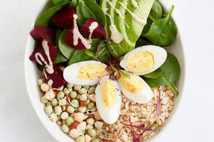 ladypfarms's tweet photo. Fill a #bowl with a few #healthy ingredients and you have a #nutritious #lunch to enjoy.
This bowl will provide 1600Kj energy, 43g carbohydrates, 15g fat, and 13g protein.
(Please inbox us for full recipe)
#ladypfarms https://t.co/3OG9VPKD4r
