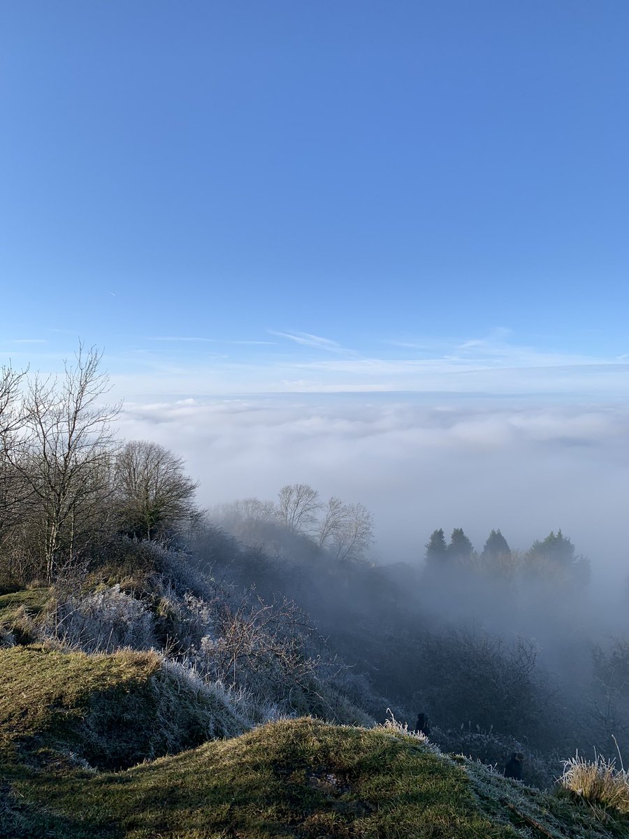 debell11's tweet image. My colleagues 💙💙, over the last 10 months We’ve prepared, we’ve planned and planned again, we’ve laughed, we’ve cried, we’ve shared #seniorsisters #CriticalCare #workwife #Covid19UK #NHSblueheart @gloshospitals @Nettyw4 @sarahma33008482