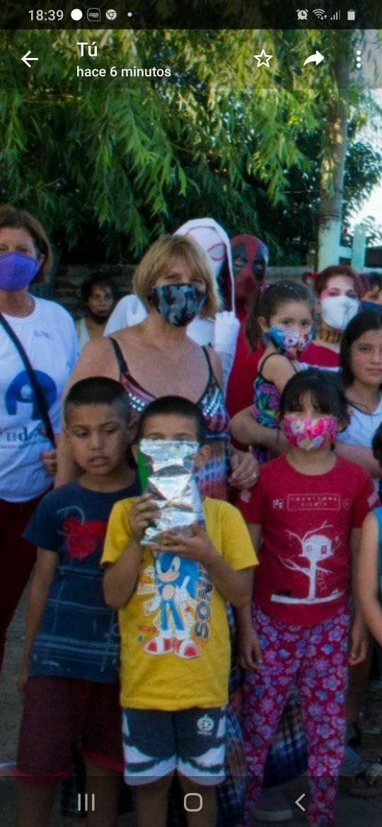 fudeso2's tweet photo. Fantasía y  alegría en el merendero Los Angelitos de Fudeso. Hoy, nos visitaron Los Súper Héroes.  Hermoso regalo de https://t.co/PDWEXlRzvW de Heroes https://t.co/m1FkIivkq3
