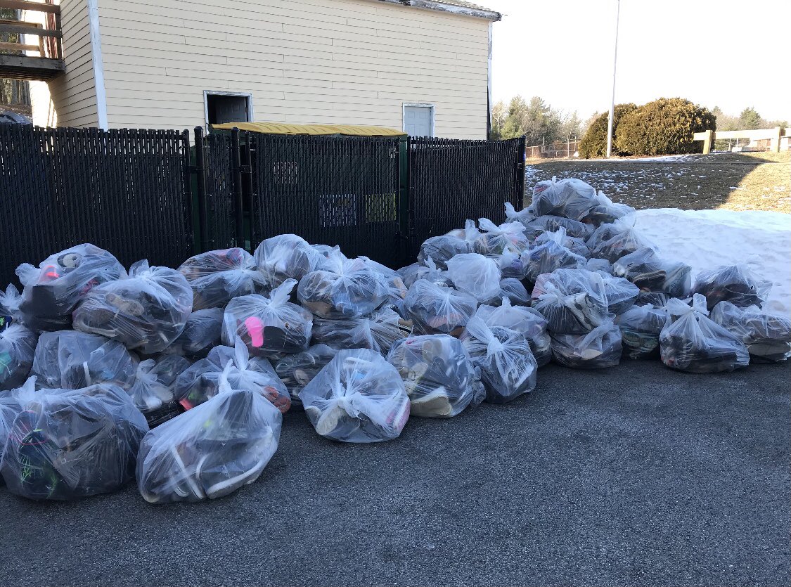 MrsOrsini's tweet photo. A huge congratulations to the Class of 2021, and an equally big “thank you” the the CHS and larger Chelmsford communities on an immensely successful shoe drive fundraiser! https://t.co/ry8okPs9hK