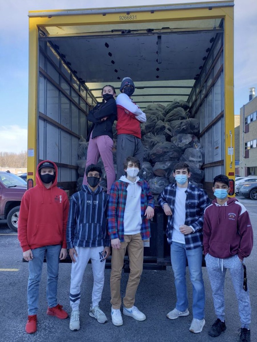 MrsOrsini's tweet photo. A huge congratulations to the Class of 2021, and an equally big “thank you” the the CHS and larger Chelmsford communities on an immensely successful shoe drive fundraiser! https://t.co/ry8okPs9hK