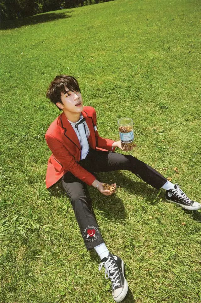 chibiseokjini's tweet photo. Seokjin looking like a member of Panic! At the disco https://t.co/ab8FXHrR77