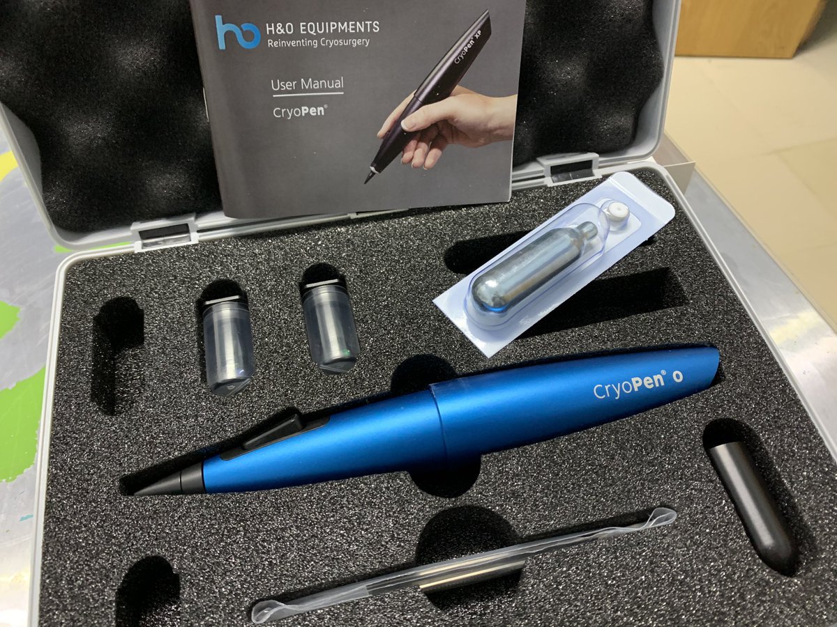 cvamarosa's tweet photo. Estrenando el regalo de 👑 👑 👑 🧙♂️, en un par de semanas vemos el resultado del tratamiento con criocirugía #cryopen https://t.co/FpkP5fYqwy