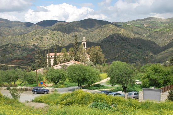 eevriviades's tweet photo. #Vavla Βάβλα is a small picturesque mountain village 38 kil west of Larnaca district near Lefkara. From Medieval times. In a French 1357 map mentioned as Vaules &amp; in 1423 as Vaula. Pop less than 100.

#Cyprus #villages #CyprusVillages #AgroTourism #visitCyprus #tourism #tradition https://t.co/G8FpN82GdP