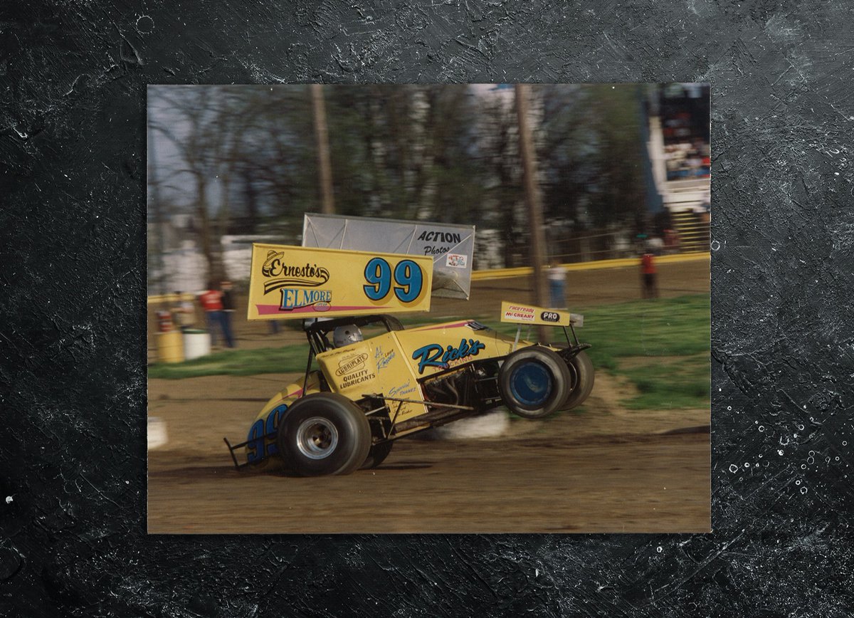 We have a "blink, and you'll miss it" snapshot of some dirt sprint racing this week for #ThrowbackThursday!