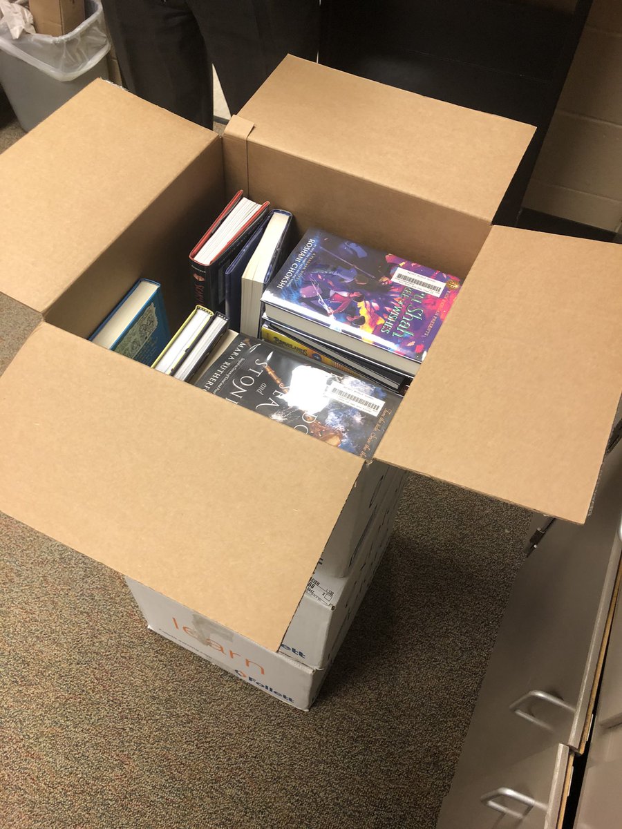 AwtreyCLC's tweet photo. I don’t know who is more excited about our unboxing...the CLC staff or @AwtreyVikings Mr. Crawford? NEW BOOKS!! @FollettLearning #newbooks @AnitaReads @glma @CCALMS @CCSDLibMedia @OverdueLibTalk https://t.co/vEaRLYEPfn