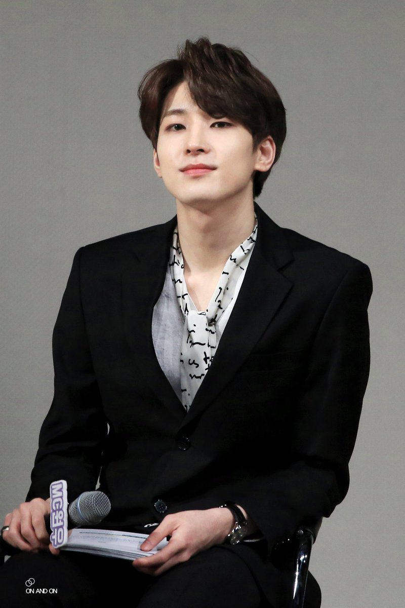 jjeeeoonnn's tweet photo. @ wonwoo https://t.co/sYKJlWpslo