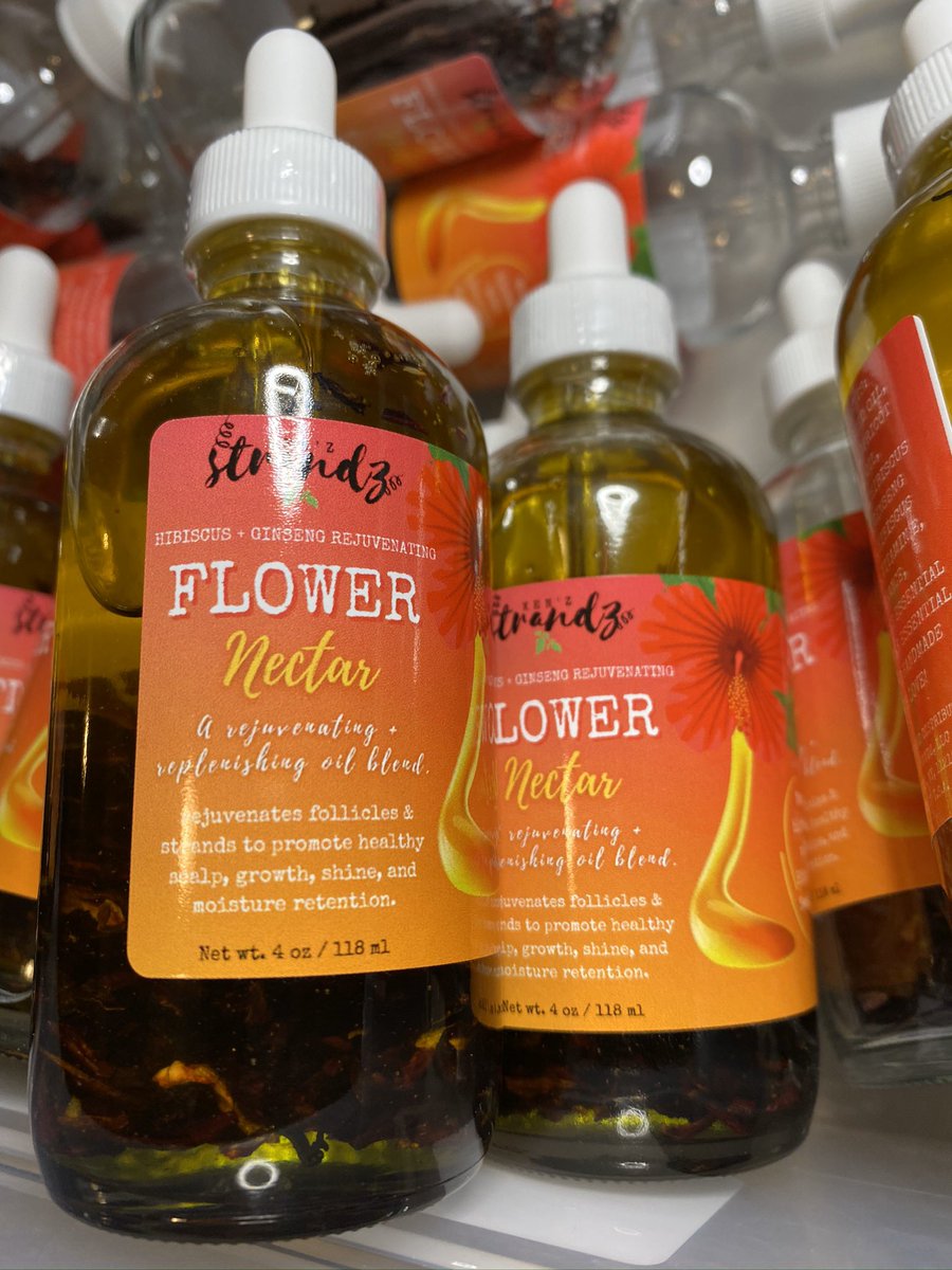 kenzstrandz's tweet image. #GetStranded Kits 💜💚 are here! Now, you have all 4 hair care products in one set, for a lower price! Our #GetStranded Kits include:
1 Flower Nectar 🌺 
1 Mineral Masque 🌺
1 Mango Goodness!✨
1 Shea Goodness! ✨
These kits will always be FREE TO SHIP! kenzstrandz.com