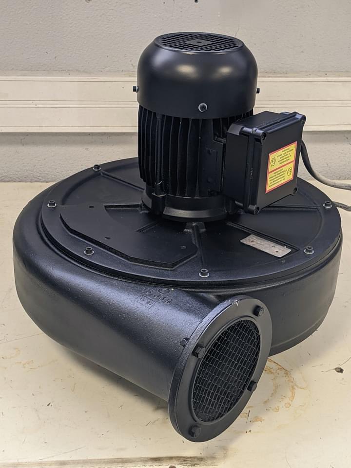 sebthomas1510's tweet photo. Voici un avant/après d'une réparation et remise en service d'une turbine d'aspiration industrielle pour un de nos partenaires par les élèves du Bac Pro Maintenance des Équipements Industriels 🛠️
#lbpforbach #lbp57 #forbach @acnancymetz #bacpromei @Dsden57 https://t.co/ljZ9gy5muA