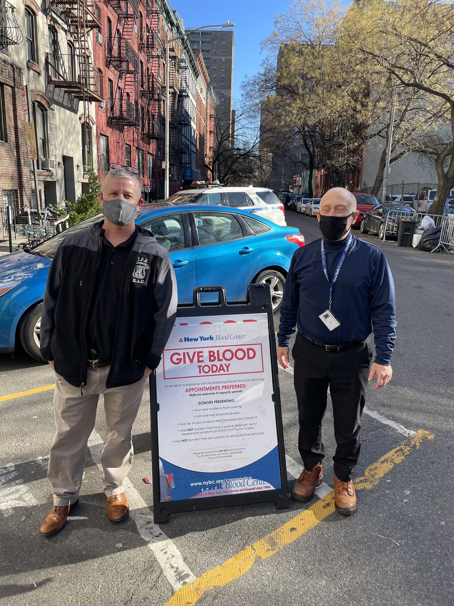 nypdeau_1085's tweet photo. The pandemic has affected blood supplies all over the world. The #BlueBloodDrive is coming to a NYPD precinct near you. Give blood - save a life. https://t.co/DCCGE2mD73