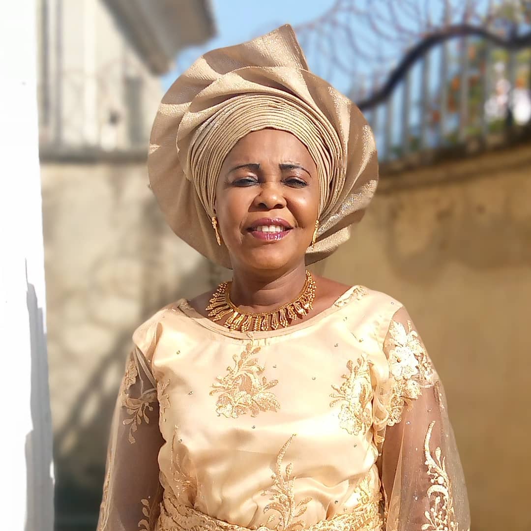 GeleByZ's tweet photo. Truly a masterpiece😍😍

Style: Double Fan Gele 
Material: Aso-oke
Quantity: Half Pack (4 lines) 

#gele #geleguru #geleartist #gelestylist #asoebi #gelebyz #weddings https://t.co/lBiJKXo7Fl