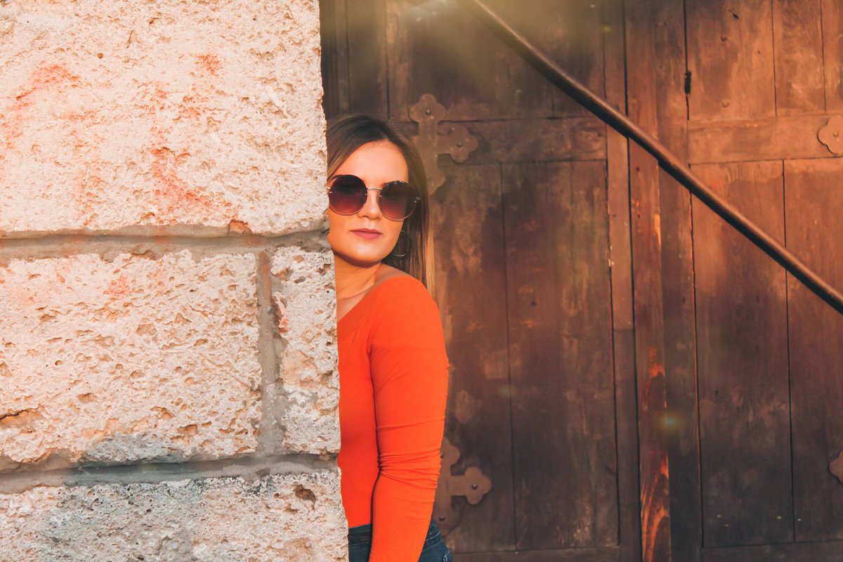 JusufRujanac's tweet photo. #portrait #portraits #womenportrait #girlportrait #peoplepics #portraitpics #321portrait #topportraits #portrait_mf #portraitshooterz #canon #canon_bih #canon_balkan #canonpics #canon_shooterz #glasses #autumn #autumnvibes #jukaphoto
•
🙋
•
📸 https://t.co/j5nARR6J9O