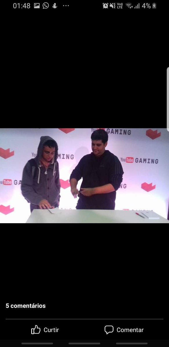 Dav1dzz's tweet photo. Meninas de 14 anos: TRANSEI

Eu com 14 anos: https://t.co/EzwOYwmYXH
