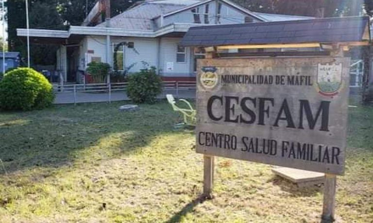 CESFAM de Máfil suspende atenciones luego que cinco funcionarias dieran positivo a COVID-19 bit.ly/3pQSWWS #Valdiviacl