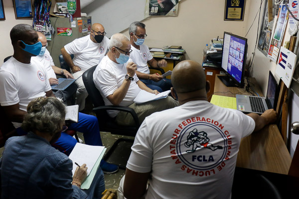 Realizada nuestra Reunión Nacional con las Comisiones Provinciales manteniendo las medidas de #Bioseguridad
contra la pandemia #COVID #Lucha #Cuba #VamosPorMas