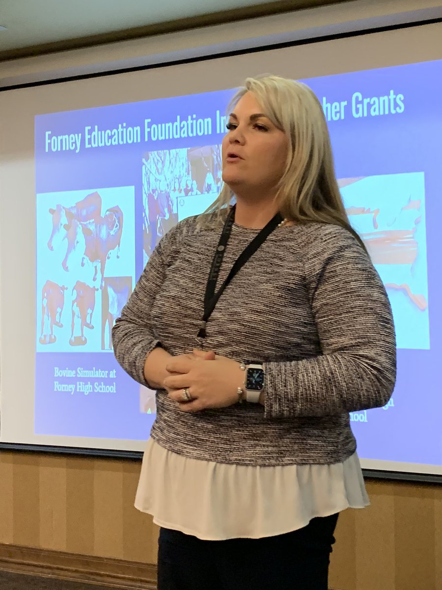 dg_curry's tweet photo. @FISD_Foundation sharing @ForneyChamber  about the icing on the education cupcake! #teachinggrants #Giveback #scholarships #relationships #MardiGrasCasinoEvent https://t.co/DuP9L0acnL