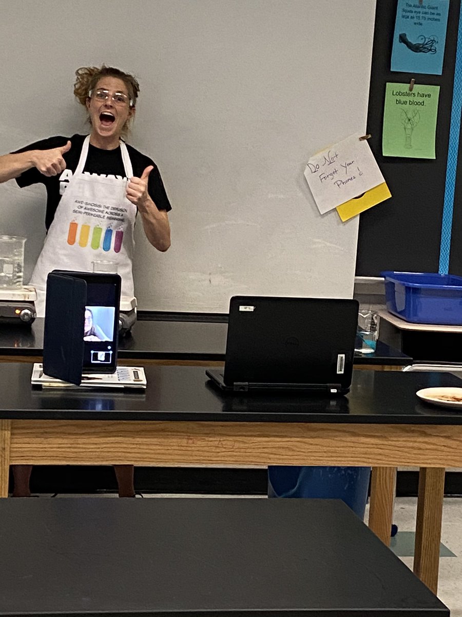 SDMS_Berlin's tweet photo. Science is alive in grade 7! Shout out to Mrs Prettyman and @Lmharrington7  for keeping learning exciting and interactive! @JSills03 #ScienceMatters #BulldogStrong https://t.co/8U7KYZi5M1