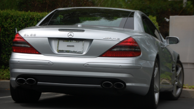 1. Steve Jobs never put a license plate on his carHe found a loophole in the California law that said if it's a new car within 6 monthsThen you don't need a license plate on itSo he bought the same car, over and over and over againA Mercedes-Benz SL55 AMG[cont...]