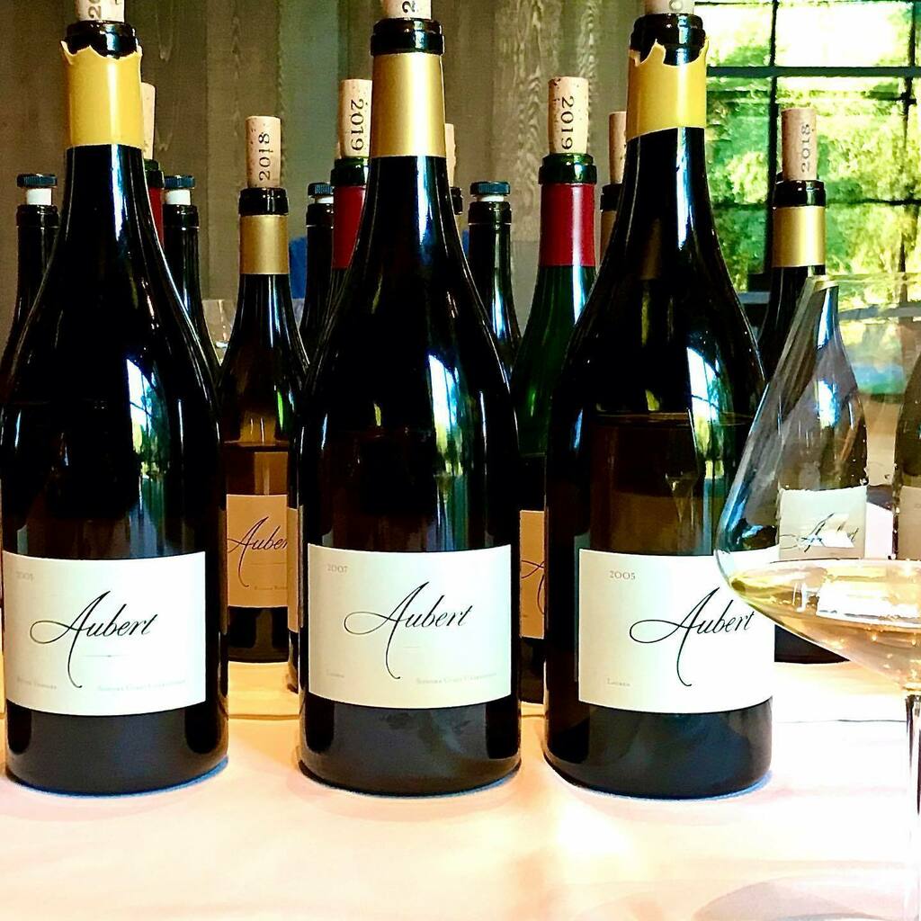 LisaPBMW's tweet photo. Just published in this week’s @wine_advocate issue on https://t.co/Xpefml3NAH - a Spotlight on Aubert, featuring notes on the 2018s, soon to be released 2019s, and checking in on a few older vintages, demonstrating how some of California’s (the world’s)… https://t.co/VQ1GcnLBe6 https://t.co/3EnDxnGX3M