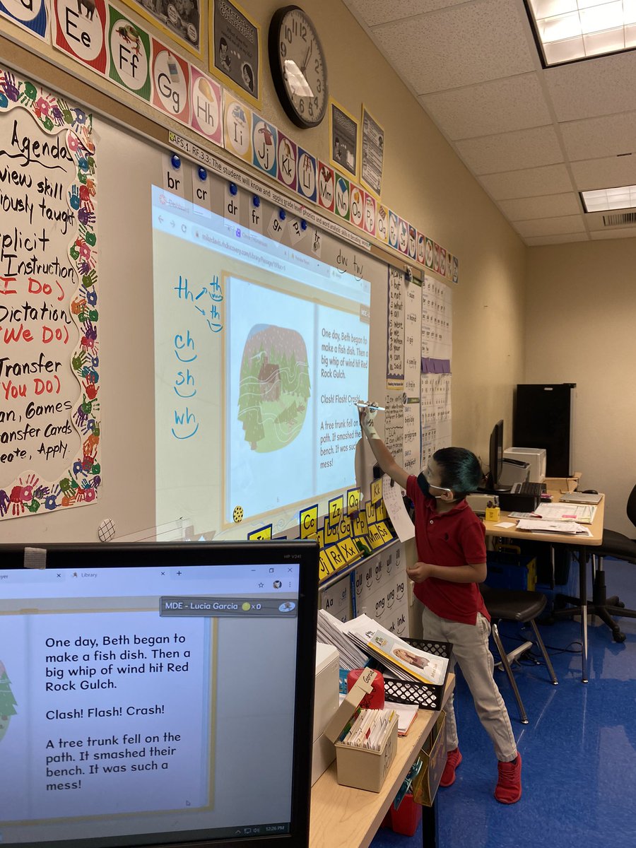 monacamaro71's tweet photo. RH in action!! 🥰Students are engaged in reading and using decoding skills to read words!@MDE_Stars https://t.co/PxiEfelUpE