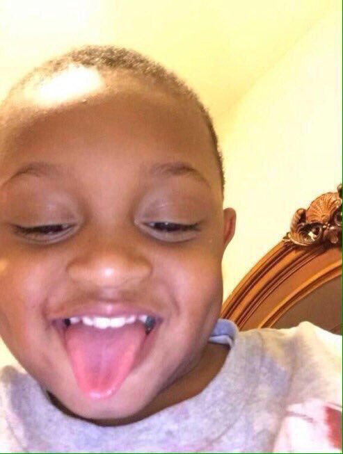 me watching y’all do the #BussItChallenge 😻