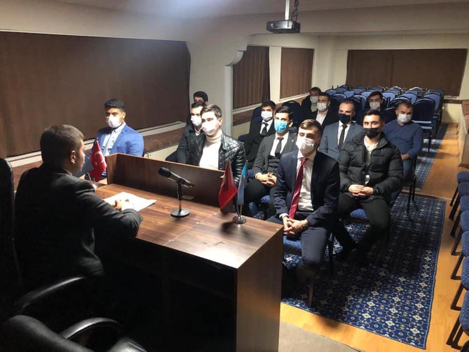 Yeni yönetimimizle beraber ilk toplantımızı gerçekleştirdik.
Ümraniye Ülkü Ocakları'nın yeni yönetimi Ümraniye'ye hayırlı olsun.

#ÜmraniyeÜlküOcakları
#ÜlküOcakları