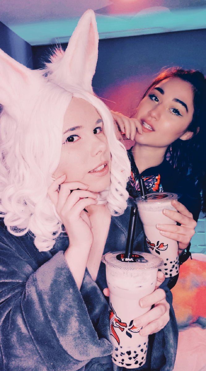 BirdyBathory's tweet photo. When @elee_de_ came over &amp; I had my first ever TARO Boba tea :) https://t.co/BUr15PPlJ4
