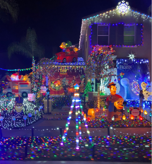 The_IES's tweet photo. The IES Orange County Section held a holiday lighting contest & the submissions were absolutely mesmerizing!
Congrats to Wesley Dochnahl for the win, & to all who helped brighten up their streets this past holiday season!
#TheIES #IESOC #lighting #outdoorlighting #holidaylights https://t.co/ym1odhX888