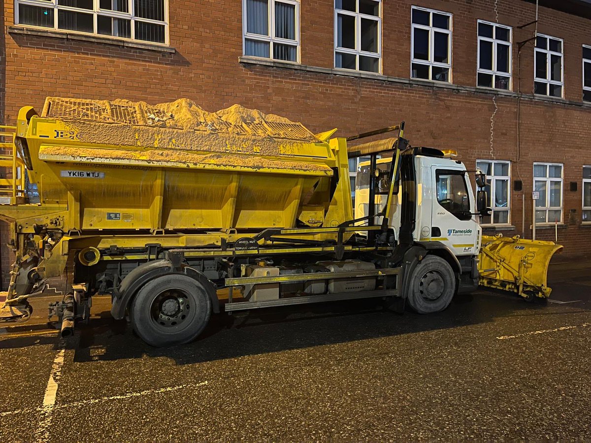 TamesideCouncil's tweet photo. 860 tonnes of grit were spread on Tameside’s highways in the 12 days of Christmas. The wintry weather of Christmas continues with snow forecast tonight. More grit is going down now and through the night as we keep roads open for key workers and essential journeys. https://t.co/ptpAserwys