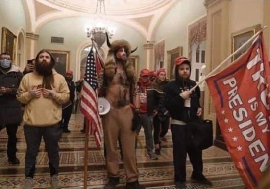 Later til at fanklubben til <a href="/realDonaldTrump/">Donald J. Trump</a> liker Wagner-operaer. #washingtonriot #wagner