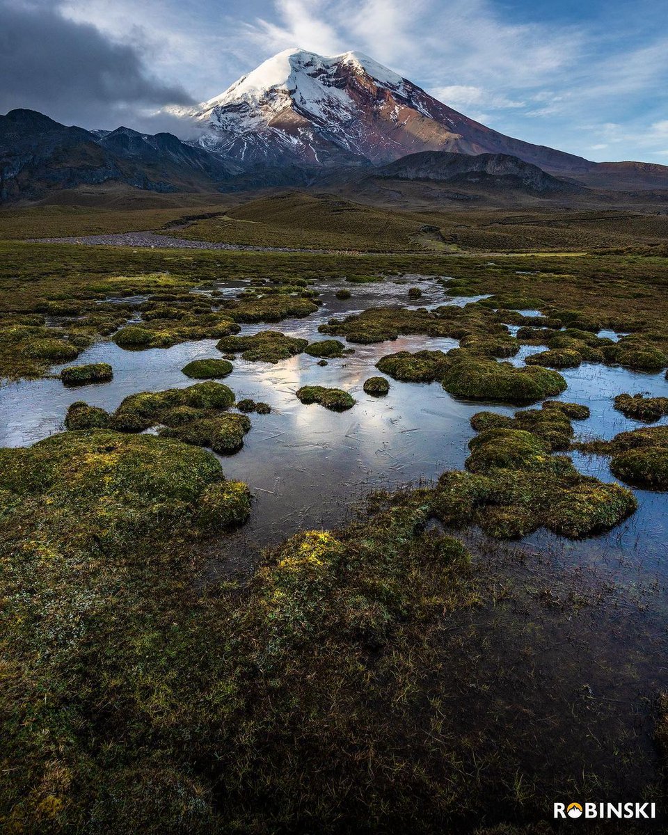 ★ CHIMBORAZO 🇪🇨 🗻 . Espectacular paisaje que parece de otro planeta. 📸: ROBINSKI
❤ #Riobamba 👉 https://t.co/4pGm8LLY3x https://t.co/pvek6MtFae