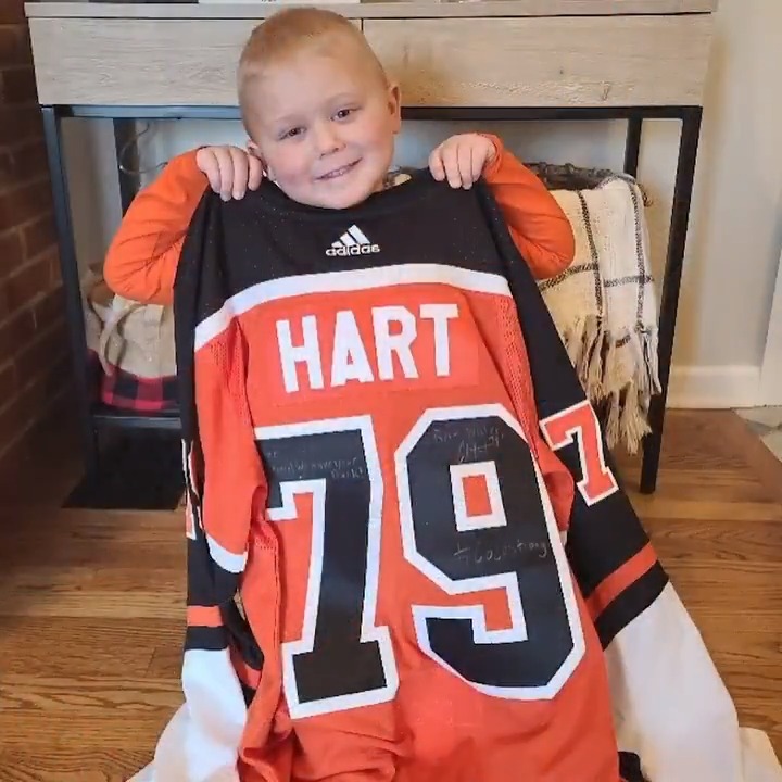 Philadelphia Flyers on X: Wholesome Carter(s) Content. 🧡 When