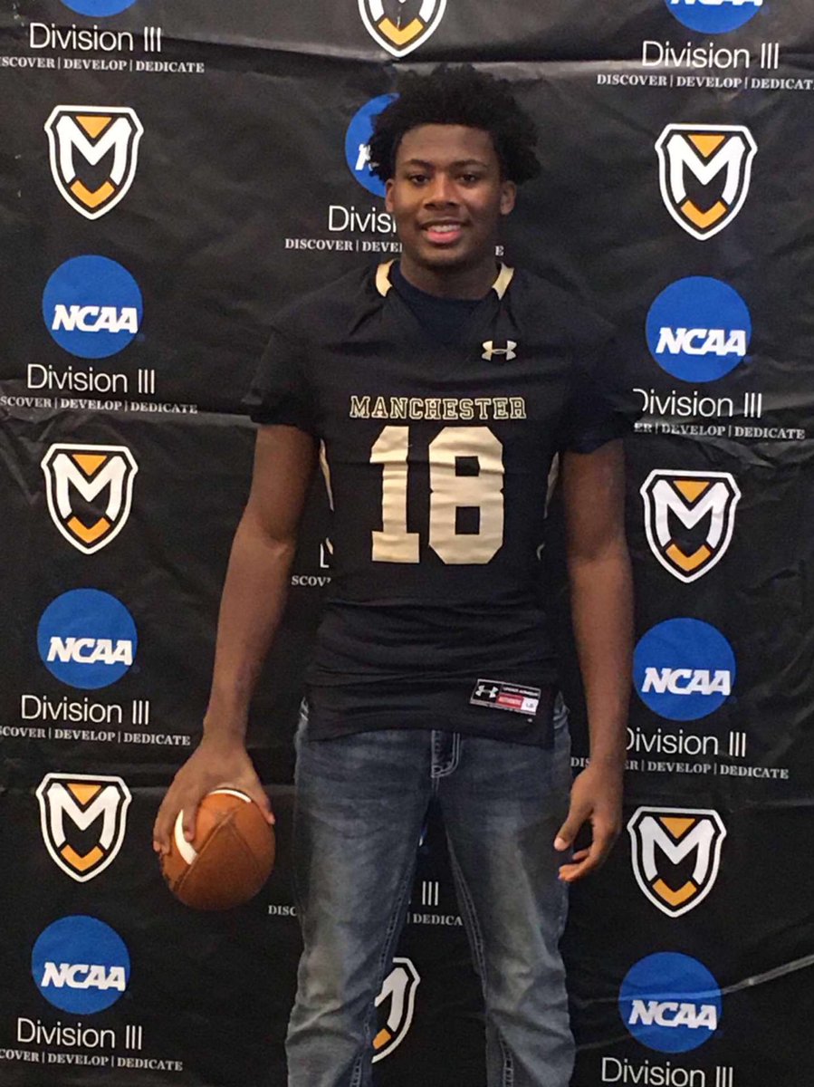 officialLewis23's tweet photo. Blessed to receive an official offer from Manchester university thanks to @footballcoachj and the rest of the coaching staff https://t.co/kzC2QFy9es